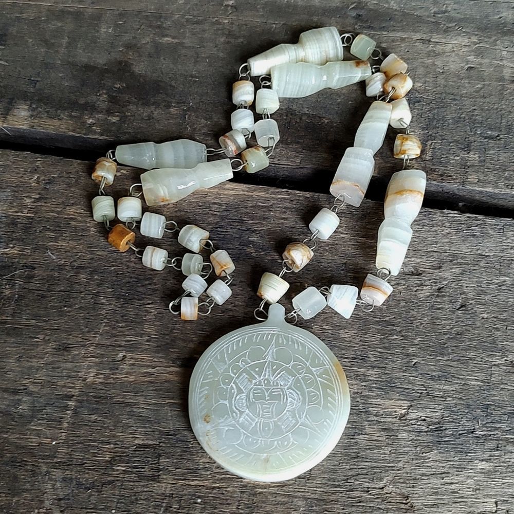 Mayan Calendar VTG Carved Stone Beaded Large Medallion Pendant Necklace Agate